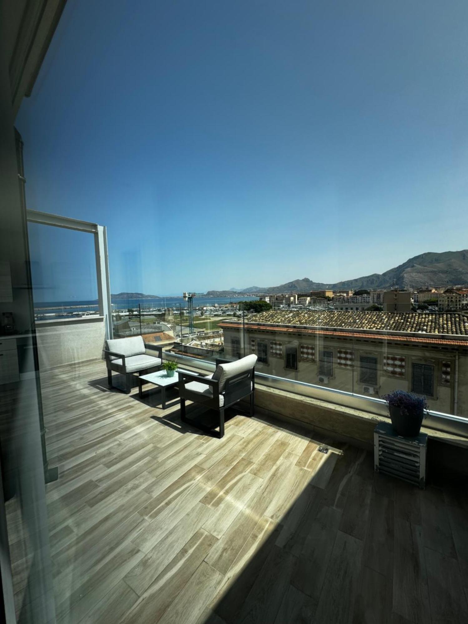 Palermo Inn Marina Exclusive View Exterior photo