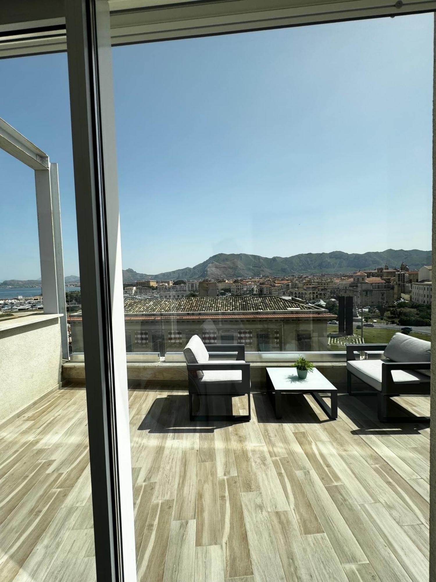 Palermo Inn Marina Exclusive View Exterior photo