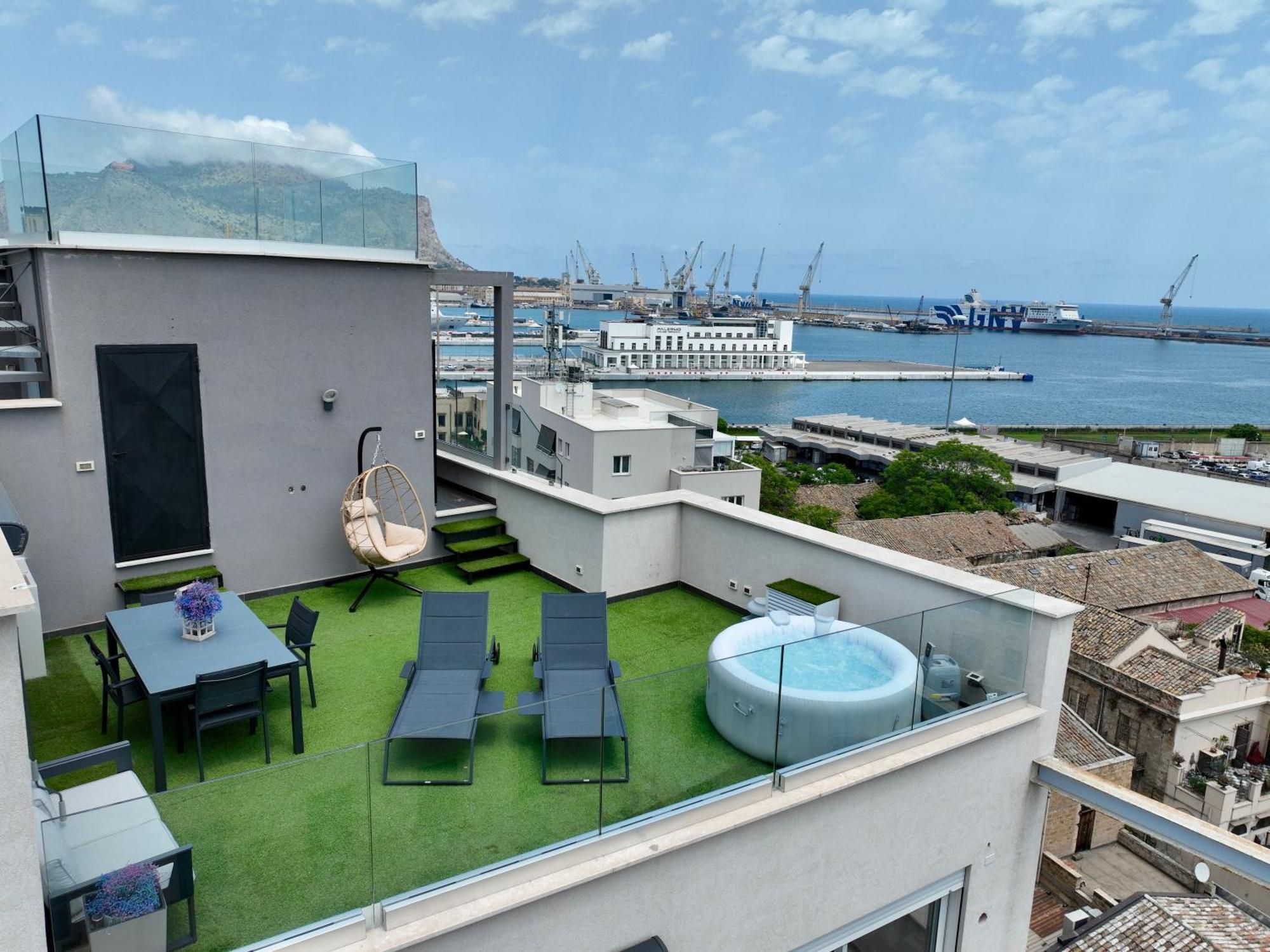 Palermo Inn Marina Exclusive View Exterior photo